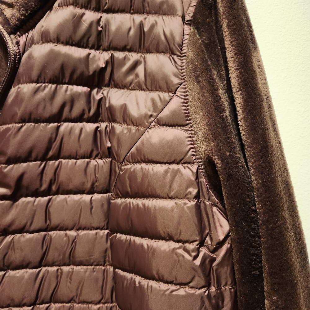 Women's Quilted Jacket - Picture 2 of 4